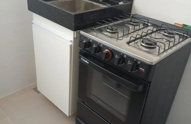 FLAT ACONCHEGANTE poucos min da praia - Foto 20