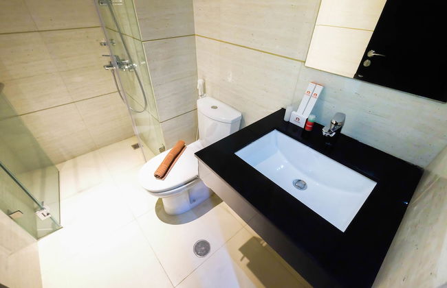 Minimalist Style Studio Brooklyn Apartment near IKEA Alam Sutera - Foto 24