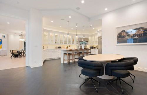 Chateau Beverly Hills by Stay Awhile Villas - Foto 21