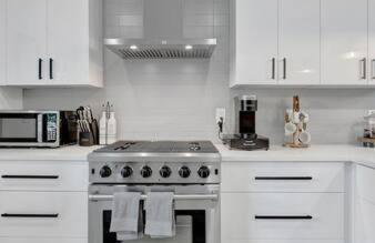 Family Fun & Backyard Oasis Hot Tub Games & BBQ - Foto 27