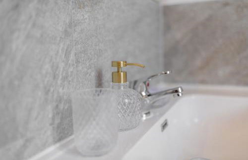 Lora apartment,free private parking, self check in - Foto 23