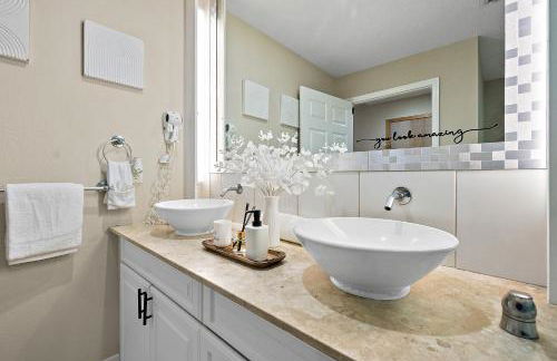 European style Queen Suite in Palm Coast - Best view with Balcony near Beaches! - Photo 30