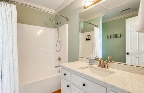 Waterfront Bliss Wheeler Lake Retreat with Dock! - Foto 21