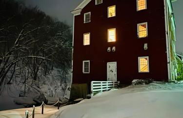 Potter’s Mill - 6 Bedrooms/Baths - Photo 4