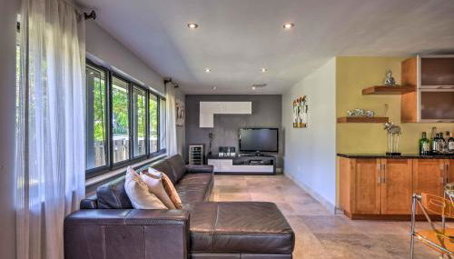 Naples House with Lanai and Pool - Walk to Beach! - Foto 4