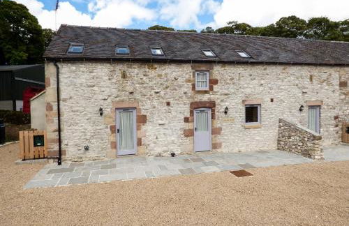 Corner Croft - Photo 1