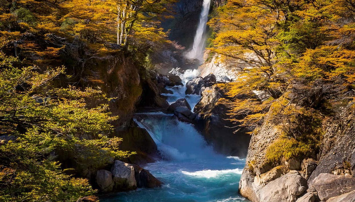 Maule Region 2-Day Tour: Inverted Waterfall, Siete Tazas National Park & Muela del Diablo - Foto 2