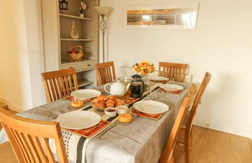 Bryn Teg Cottage - Photo 8