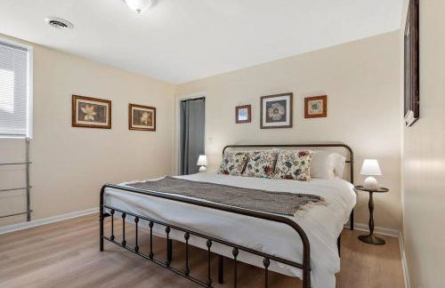 St Paul Speakeasy with King Bed - Foto 23