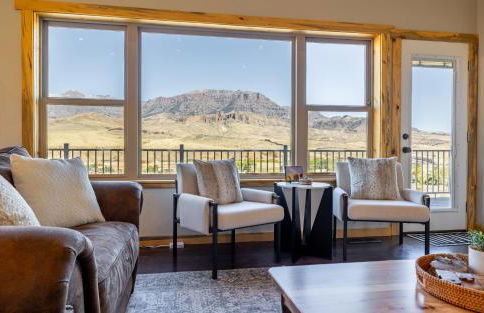 The Yellowstone - Spacious Wapiti Valley Cabin with Stunning Views! - Foto 10
