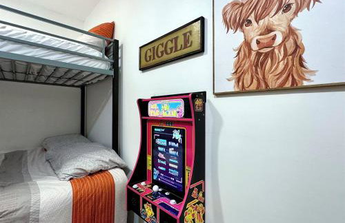 Cozy Cabin w Private Hot Tub and Fire Pit - Foto 25