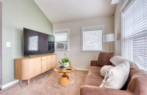 Elegant NW Portland Suites - Central Walkable Stay - Photo 6