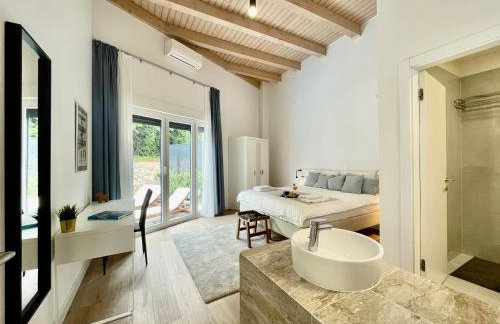 Villa Loqua, Seaview & Private Pool - Photo 14