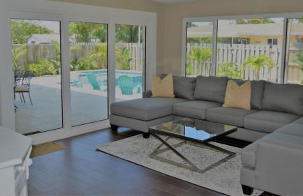 Private heated pool , resort style home , minutes from the beach - Foto 13