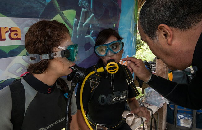 Diving in Cenote Chucumaltik - Foto 1