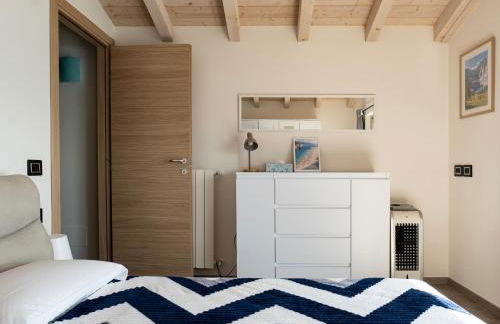 EnjoyIseoLake - Cherubino - Nice 2 floors apartment with pool, terrace and a terrific lake view - Photo 18