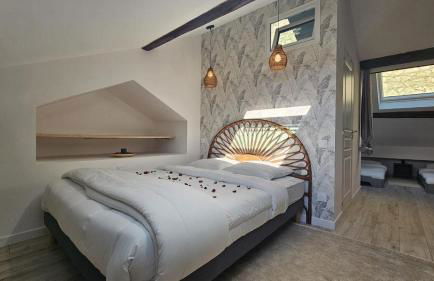 Le Montmorency 56, déco rénové, proximité centre Climatisation - Photo 3