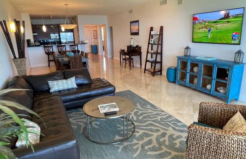 LIC Mgr - LUXURIOUS 3 BED 3 BATH OCEANFRONT SUITE - UPSCALE OCEANFRONT RESORT - INDOOR PICKLEBALL - SPEAKEASY! - Photo 14