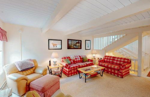 Bromley Village - Clovers 767A - Photo 3