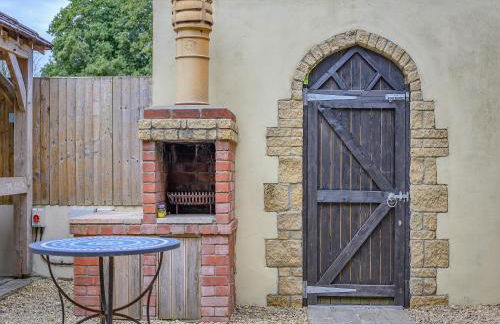 The Pool House - Photo 24