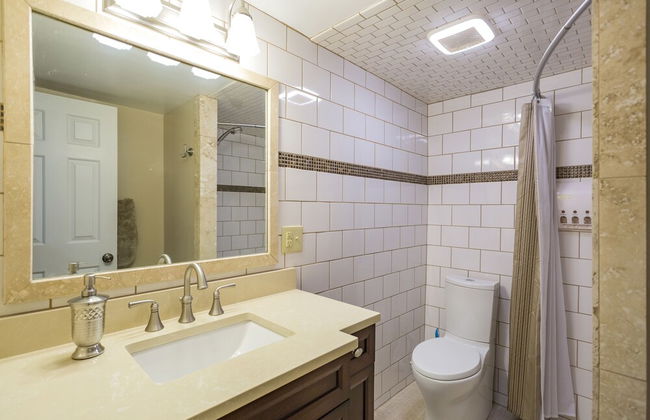 Grand Dream Vacation Home in Nashville 7+ beds! - Photo 28