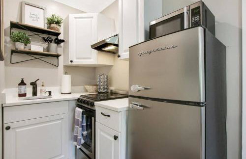 New Studio Apartment w Kitchen - A - Foto 7