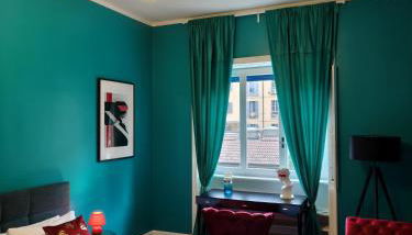 Milano Center Navigli renewed apartment with AC, Wifi 800Mbits, Metro link to Airport and Central Station - Foto 2, furniture