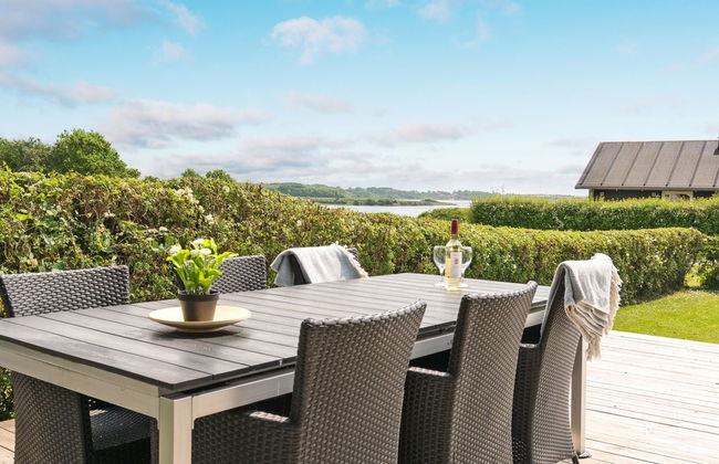 4 bedroom House in Egernsund with terrace - Photo 6