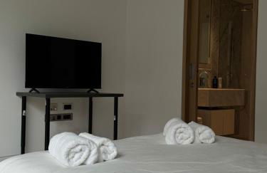 Spacious 3 bedroom 3 bathroom apartment near Tower Bridge - Photo 17