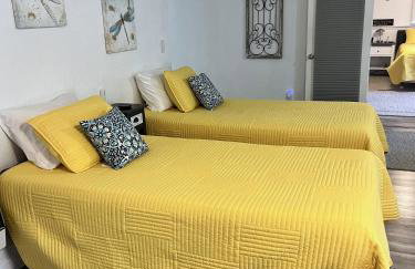 Private Lower Level Suite in Home-Sep Entrance! - Foto 6