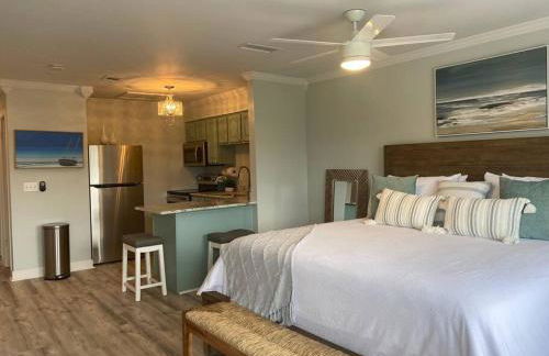 Destin Bliss! Your Dream Studio Condo on Holiday Isle! - Foto 3