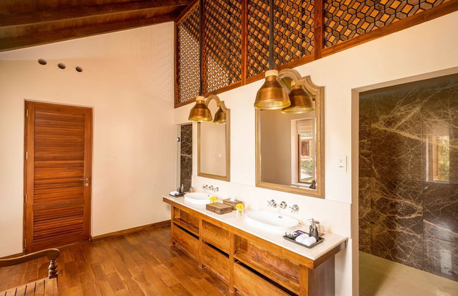 Ishq Colombo - Photo 27