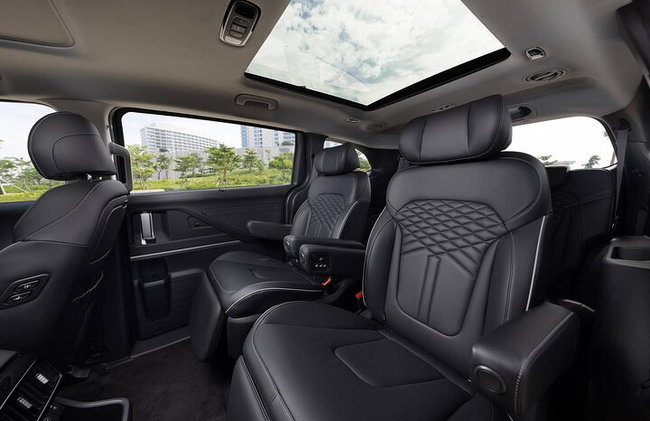 Private Car Rental in Ho Chi Minh City - Photo 14