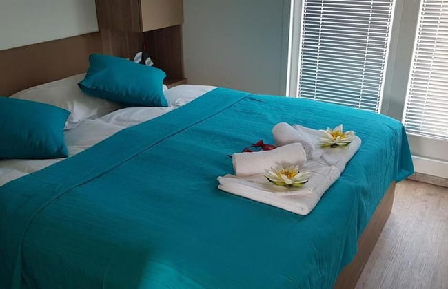 Adela Floating House - Foto 4