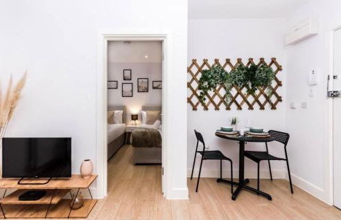 1 Bed Apartment in Aylesbury, by ARP HOMES, Town Centre, Perfect Location for Business & Long Stays - Foto 8