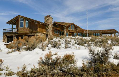 Cora Home with Mountain Views - Fishing On-Site! - Photo 3