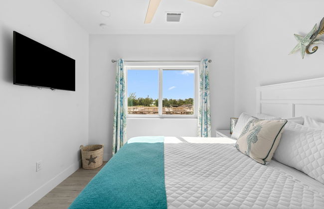 Blue Pearl New Waterfront Haven with Heated Pool ,70 Foot Dock, and More! - Foto 50