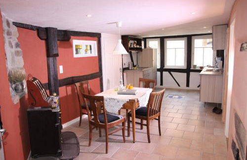 Gemütliche Gästezimmer in einem neu sanierten Fachwerkhaus - Foto 20