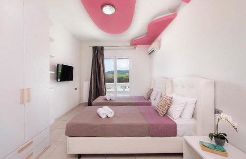 Marble Pool Villa - Photo 13