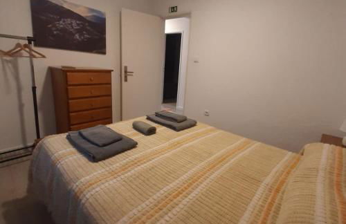 Casas da Escola - "Casa da Professora" - Meãs - Foto 38