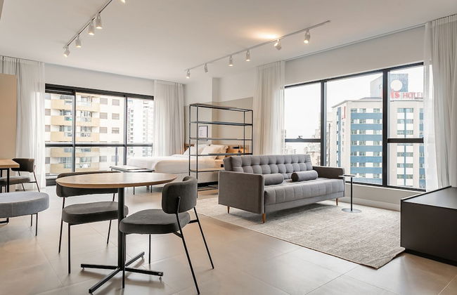 Studios Tower by Viva - Prédio com piscina e estacionamento no centro de Floripa - Foto 52