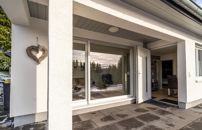 Holiday Home in Suhl Near Rennsteig Trail - Foto 1