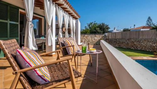 Elegant Villa in Ciutadella de Menorca with Private Pool - Photo 2