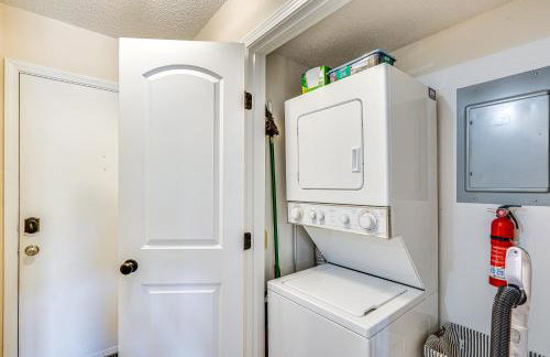Lake & Pool Access: Lazy Days Condo w/ Balcony! - Foto 15