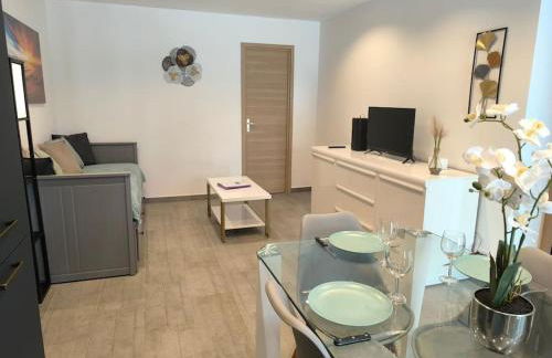 Rez de Villa au calme piscine chauffée, terrain pétanque - Photo 6