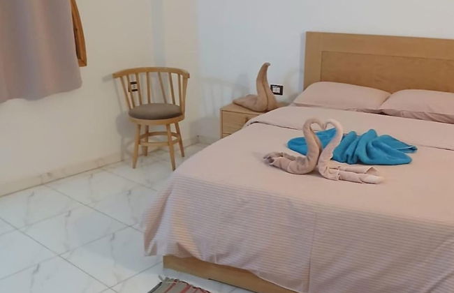 3-bed Apartment With Sea View Sleeps 6 - Foto 2