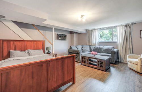 Arlington Townhome with Furnished Patio! - Photo 19