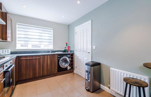 3 Bedroom Semi-Detached Home Sleeps 5 with Driveway - Foto 40