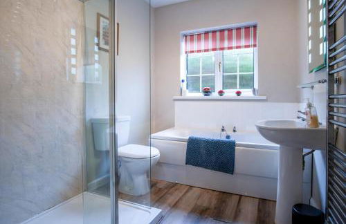 Garden Cottage - 2 Bedroom Cottage - Penally - Photo 16