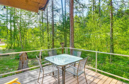 Griz Den Cabin with 2 King Beds Near Glacier! - Photo 2